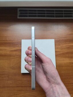 Vyměním Nothing phone 2 - 8