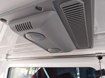 Zdravotnická výbava sanitního vozidla/křeslo + rampa/lehátko - 8