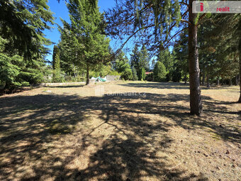 Prodej pozemku 1411m2, - 8