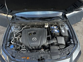Mazda 3 2.0,2019 (120Kw) - NEJVYŠŠÍ VÝBAVA - Bose Audio, 360 - 8