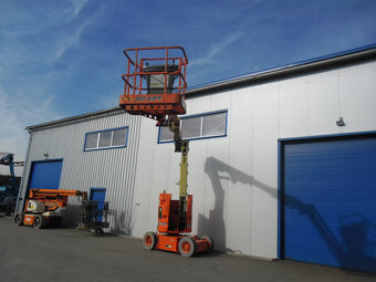 Kloubová pracovní plošina JLG E300AJP - 8