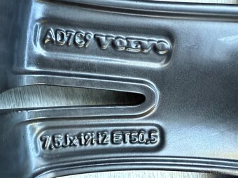 R19 ORIG.KOLA VOLVO XC40/V90CC 235/50/19 R-DESIGN 2025 REF - 8