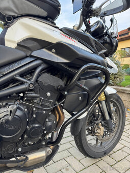 Triumph Tiger 800 2011 - 8