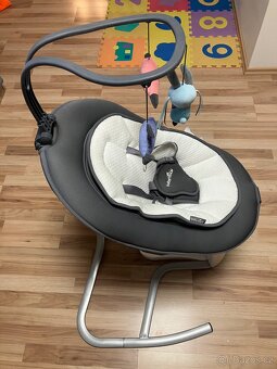 Houpadlo BABYMOOV - automatická houpačka - 8