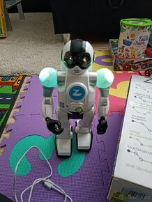 Interaktivní robot Made Zigy - 8