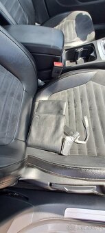 Volkswagen Passat 2.0 TDI 130kW DSG HIGHLINE - 8