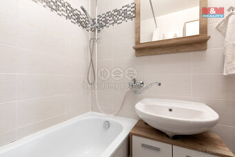 Prodej bytu 3+1, 75 m², Ostrava, ul. Ahepjukova - 8