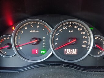 Subaru Legacy 2.0R - 8
