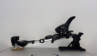 Skialp. Úplně NOVÉ stoupací vázání s přepínáním chůze/sjezd. - 8