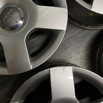 Alu AUDI 5x112 16” 8E0601025C - 8