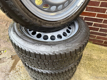 Sada pneu 205/55/16, cena za sadu 3000,- Kč - 8