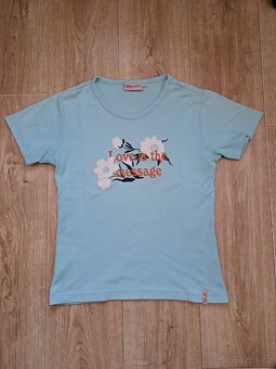 Dámská trička, vel. S - 8