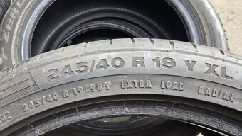 Letní pneu 245/40/19 Continental - 8