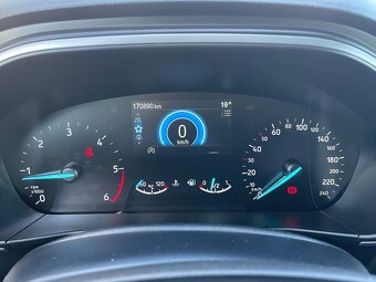 FORD FOCUS - 8