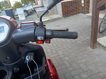 Elektrická čtyřkolka SELVO 41000Li, seniorský vozík - 8