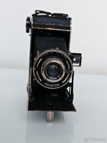 Starý měchový fotoaparát Prontor - 8