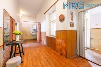 Prodej rodinného domu s obchodním prostorem, 431 m2, Pečky - 8