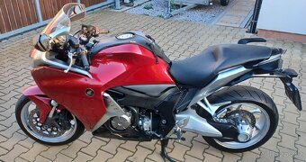 Honda VFR 1200 - 8