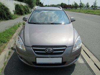 Kia Cee´d 1.6i nové v ČR - 8