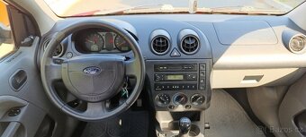 Ford fiesta - 8