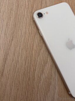 iPhone SE 2022 - 8