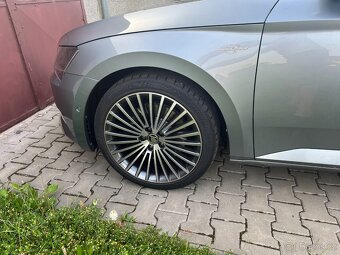 Škoda Superb III 2.0tsi Laurin a Klement - 8