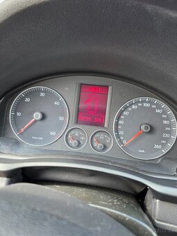 Volkswagen Golf mk5 Bluemotion - 8