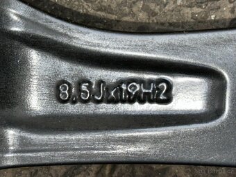 ALU kola Audi 19" 8,5J ET32 + 245/45/R19 - 8