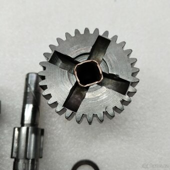 MANET 90 PŘEVODOVKA ORIGINÁL - 8