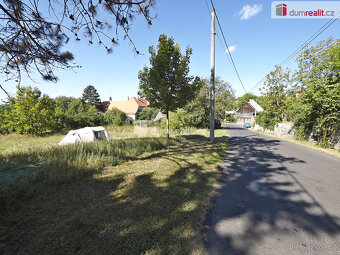 Prodej pozemku v Encovanech - 8