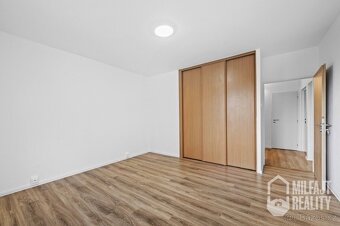 Pronájem velkého rodinného bytu 4+1, 101 m2 - Liberec XV-Sta - 8