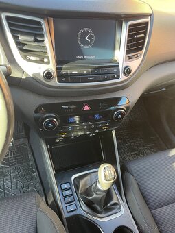 Prodám Hyundai Tucson 1,7 CRDi 2017 po servise - 8