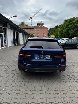 BMW 540i xDrive G31 - TOP STAV - 8