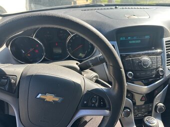 Chevrolet cruze 1.8 i 16V LT 104 kW - LPG - 8