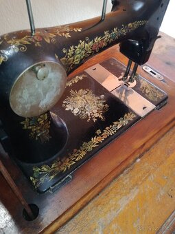 Pfaff šicí stroj - model K z roku 1900 - 8