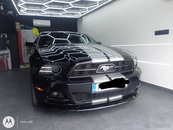 Ford Mustang - 8