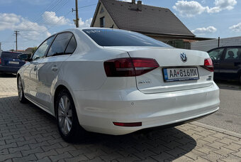 Volkswagen Jetta 2.0 TDI 150k Highline DSG - 8