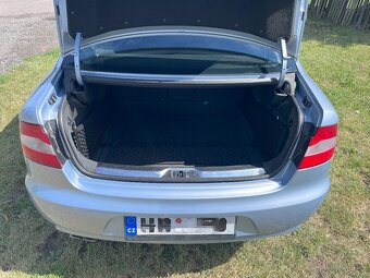 ŠKODA SUPERB 2 2,0TDI / 125 kW Elegance - 8