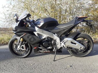 Aprilia Rsv4 RR APRC - 8