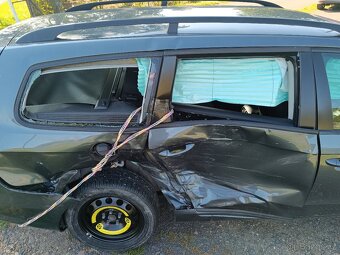 VW Passat variant B7 1.4 TSI 90 kW - 8