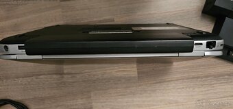 Dell Latitude Intel i5 + nová baterie+dokovací stanice - 8