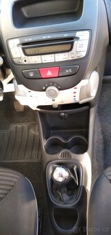 PEUGEOT 107 - TOP STAV - najeto poctivých 41.800km - 8