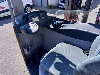 Vysokozdvižný vozík AKU RETRAK zdvih 9m TOP STAV - 8