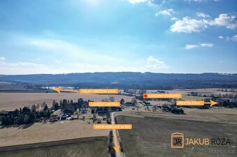 Prodej stavebního pozemku 3711 m² Lanžov - 8