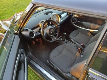 Prodám Mini One, typ 2011,motor 1,6 benzin 55kW - 8