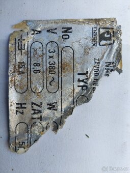 Prodám cirkulárku (cirkulárka) s kolébkou – tovární výroby - 8