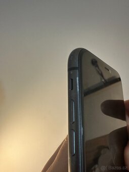 Apple iPhone 11 64Gb - 8