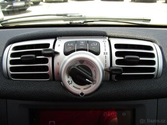 Smart Fortwo 1.0i , 52 kW benzín, 2011 - 8