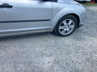 Ford Focus - 8