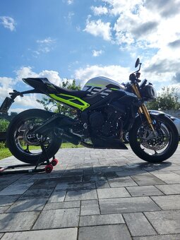 Triumph Street Triple 765 RS Moto2 TM Edition - 8